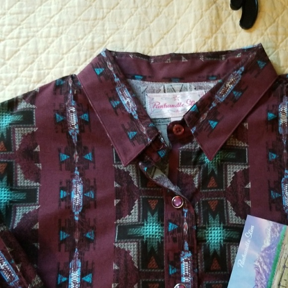 Button down - Picture 2 of 2